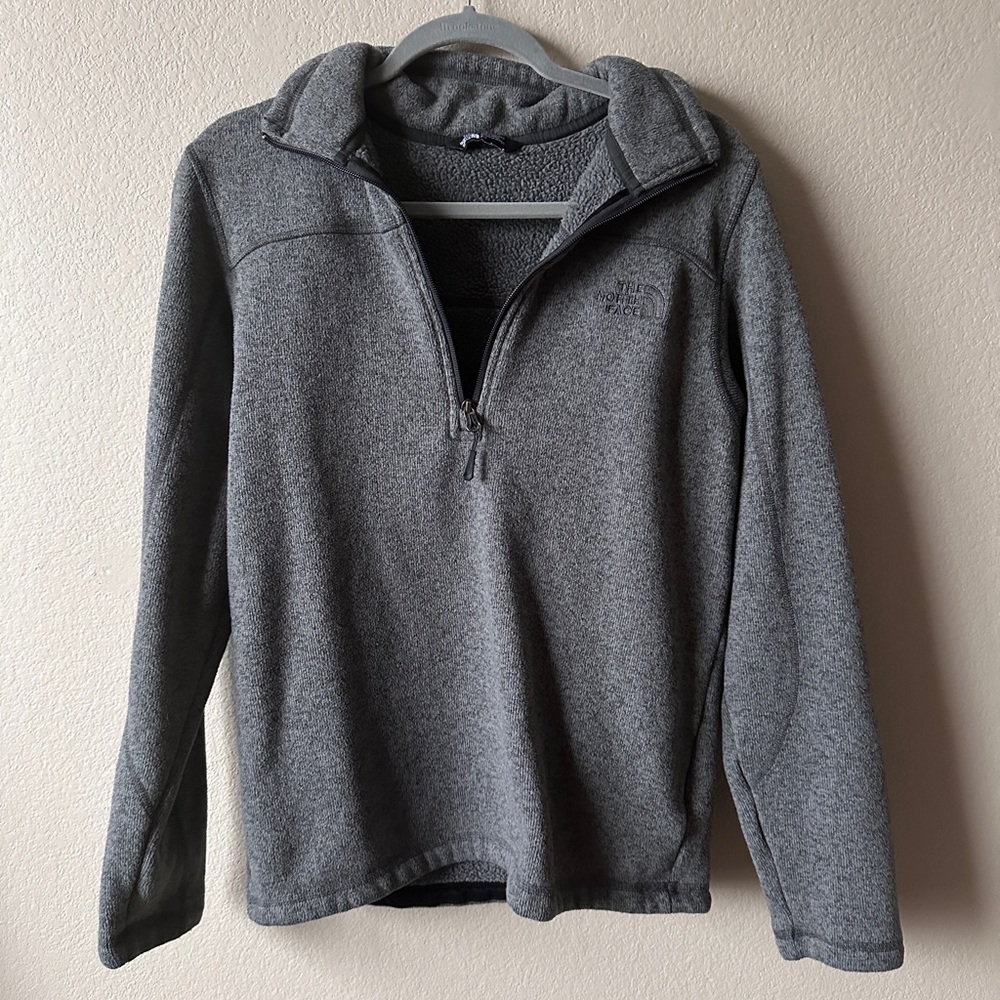 The North Face Men's Gray Pullover
